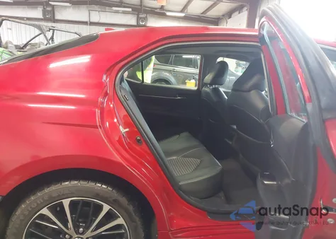 2020 Toyota Camry Se z USA, uszkodzony, nr VIN 4T1M11AK6LU321912